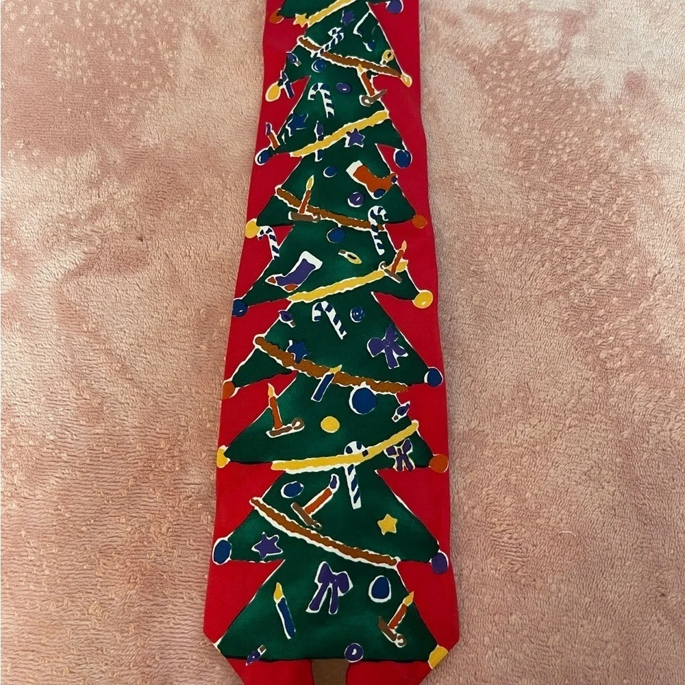 Holiday Red Christmas Tree Tie